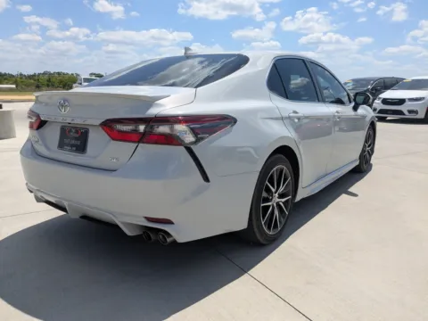 More photos of 2023 Toyota Camry SE at Woody Folsom CDJR of Douglas, GA