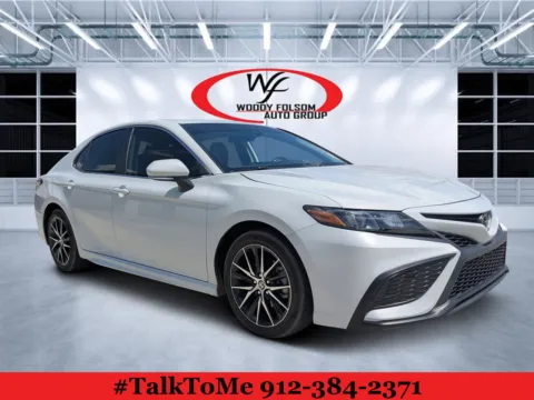 White 2023 Toyota Camry SE for sale in Douglas, GA
