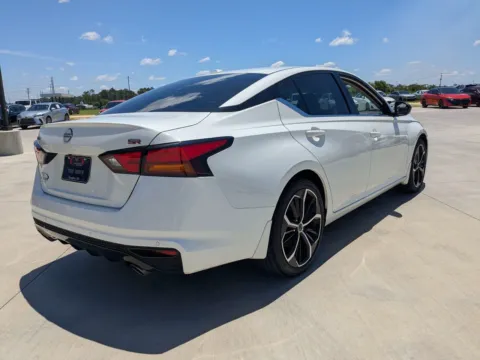 More photos of 2025 Nissan Altima SR at Woody Folsom CDJR of Douglas, GA