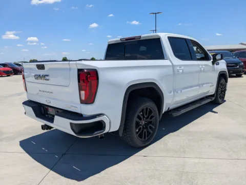 More photos of 2022 GMC Sierra 1500 Elevation at Woody Folsom CDJR of Douglas, GA