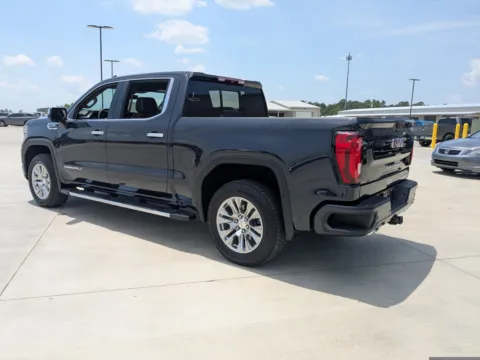More photos of 2025 GMC Sierra 1500 Denali at Woody Folsom CDJR of Douglas, GA