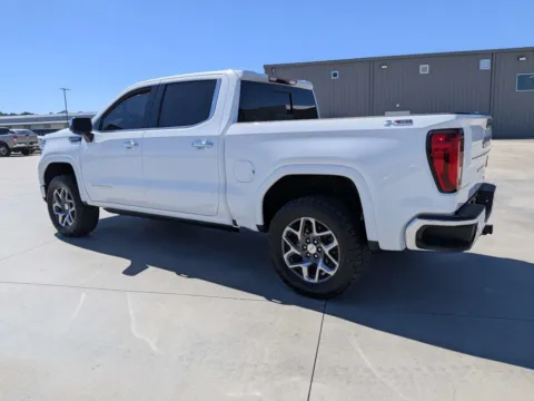 More photos of 2024 GMC Sierra 1500 SLT at Woody Folsom CDJR of Douglas, GA
