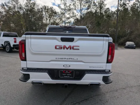 More photos of 2021 GMC Sierra 1500 Denali at Woody Folsom Chrysler Dodge Jeep Ram of Vidalia, GA