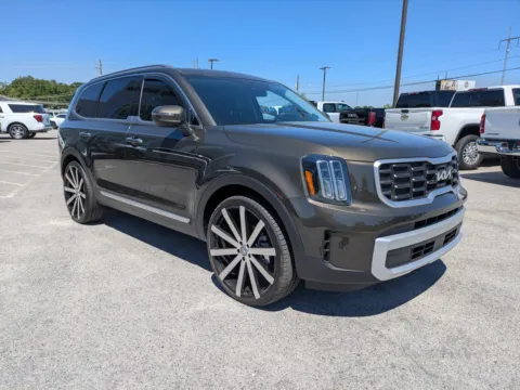 Photos of 2024 Kia Telluride S for sale in Vidalia, GA at Woody Folsom Chrysler Dodge Jeep Ram of Vidalia