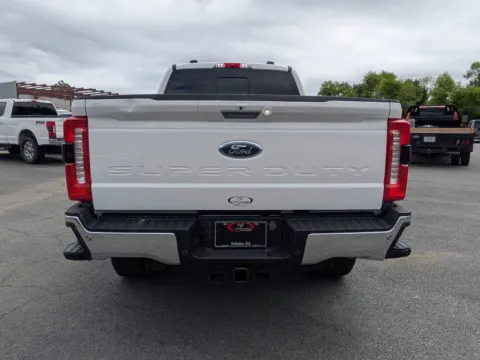 More photos of 2023 Ford Super Duty F-250 SRW LARIAT at Woody Folsom Chrysler Dodge Jeep Ram of Vidalia, GA