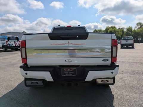 More photos of 2022 Ford Super Duty F-450 DRW Platinum at Woody Folsom Chrysler Dodge Jeep Ram of Vidalia, GA
