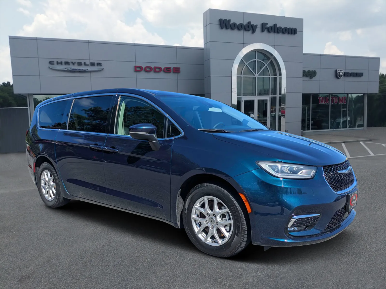 Blue 2023 Chrysler Pacifica Touring L for sale in Vidalia, GA