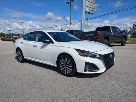 White 2025 Nissan Altima SV for sale in Vidalia, GA