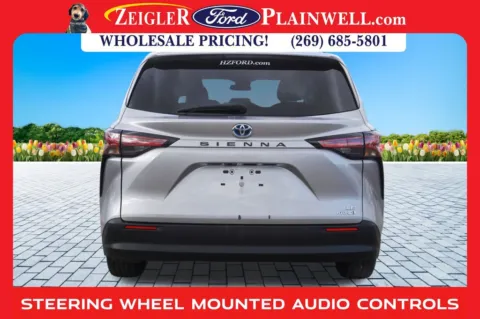 More photos of 2021 Toyota Sienna LE at Zeigler Ford of Plainwell, MI