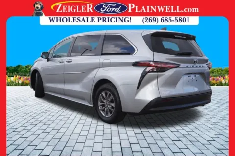 Another view of 2021 Toyota Sienna LE for sale in Plainwell, MI at Zeigler Ford of Plainwell