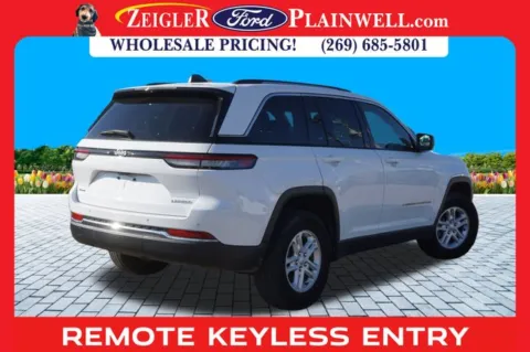 More photos of 2023 Jeep Grand Cherokee Laredo at Zeigler Ford of Plainwell, MI
