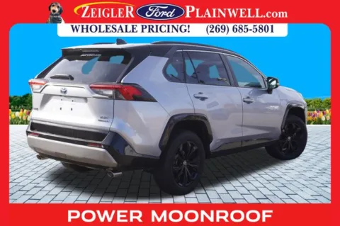 More photos of 2022 Toyota RAV4 Hybrid XSE at Zeigler Ford of Plainwell, MI