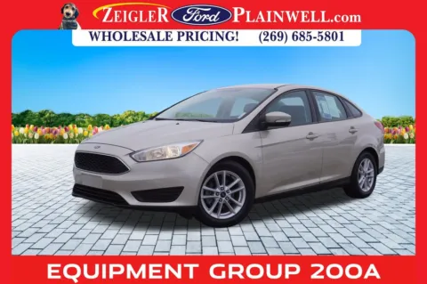White 2017 Ford Focus SE for sale in Plainwell, MI
