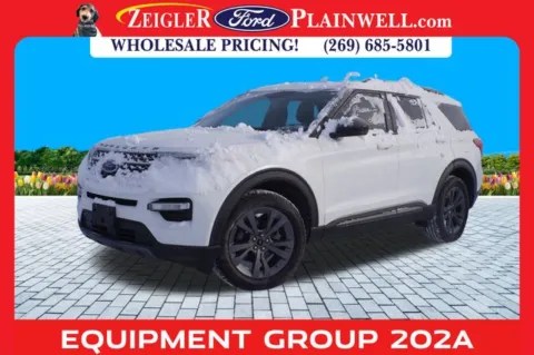 White 2023 Ford Explorer XLT for sale in Plainwell, MI