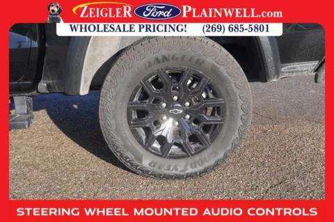More photos of 2024 Chevrolet Colorado Trail Boss at Zeigler Ford of Plainwell, MI
