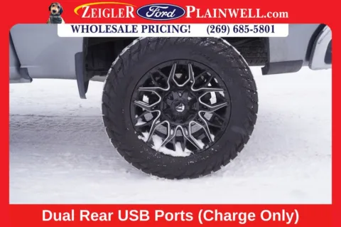 More photos of 2025 Chevrolet Silverado 1500 LT at Zeigler Ford of Plainwell, MI