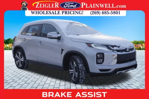 More photos of 2024 Mitsubishi Outlander Sport 2.0 SE at Zeigler Ford of Plainwell, MI