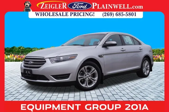 2016 Ford Taurus SEL's photo