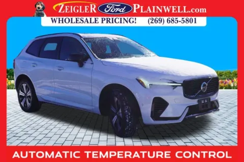 More photos of 2023 Volvo XC60 Recharge Plug-In Hybrid T8 Plus Dark Theme at Zeigler Ford of Plainwell, MI