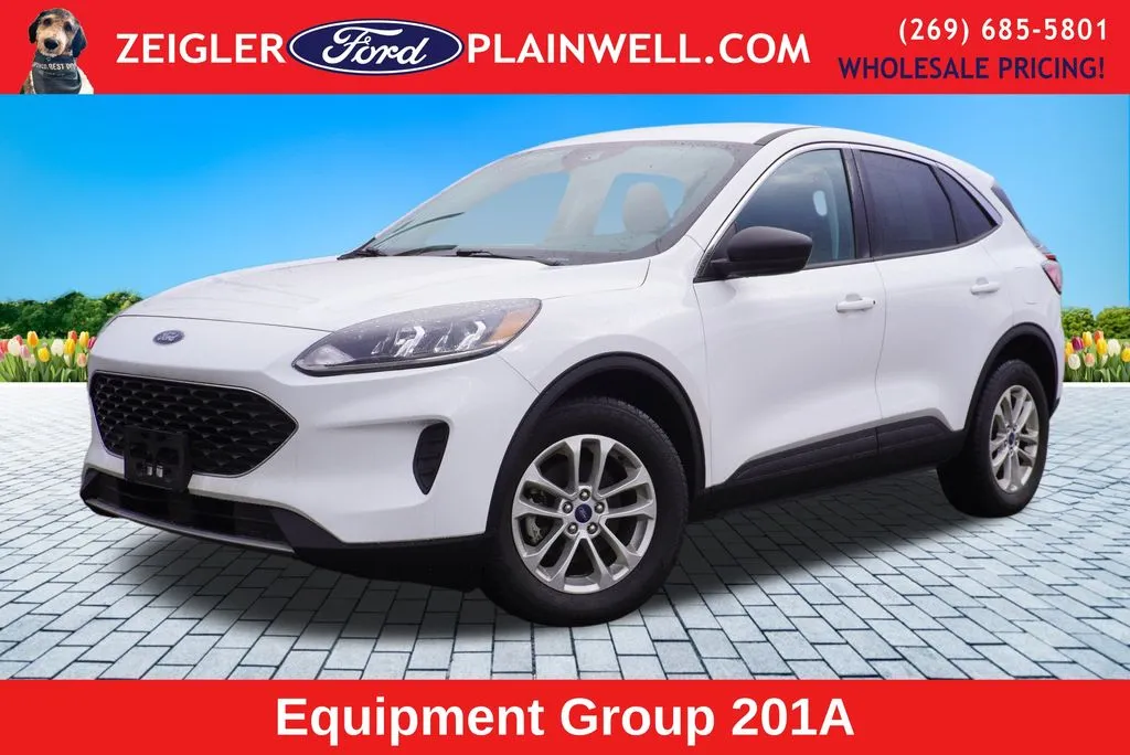 2022 Ford Escape Hybrid SE for sale in Plainwell, MI