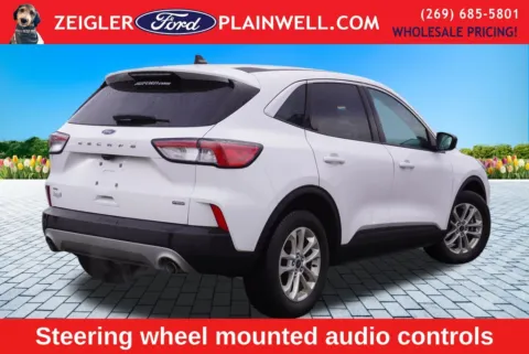 More photos of 2022 Ford Escape Hybrid SE at Zeigler Ford of Plainwell, MI