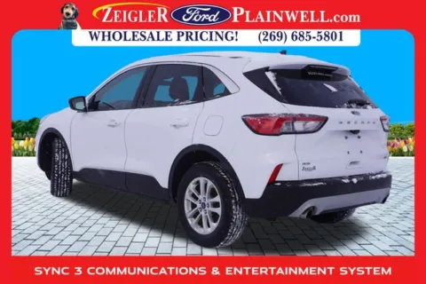 Photos of 2022 Ford Escape Hybrid SE for sale in Plainwell, MI at Zeigler Ford of Plainwell
