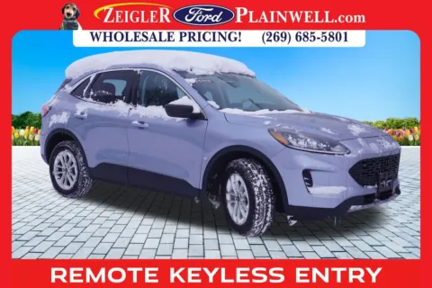 More photos of 2022 Ford Escape SE at Zeigler Ford of Plainwell, MI