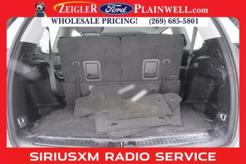 More photos of 2021 Jeep Grand Cherokee L Laredo at Zeigler Ford of Plainwell, MI