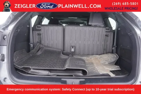 More photos of 2023 Toyota Highlander L at Zeigler Ford of Plainwell, MI