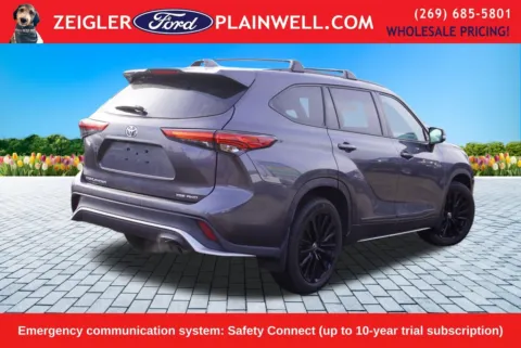 More photos of 2023 Toyota Highlander L at Zeigler Ford of Plainwell, MI