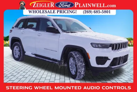 More photos of 2023 Jeep Grand Cherokee Laredo at Zeigler Ford of Plainwell, MI