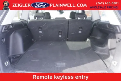 More photos of 2023 Jeep Grand Cherokee Laredo at Zeigler Ford of Plainwell, MI