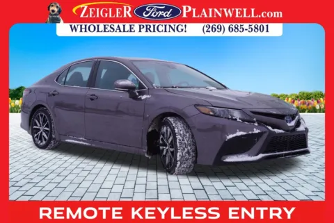 More photos of 2023 Toyota Camry Hybrid SE at Zeigler Ford of Plainwell, MI