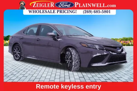 More photos of 2023 Toyota Camry Hybrid SE at Zeigler Ford of Plainwell, MI