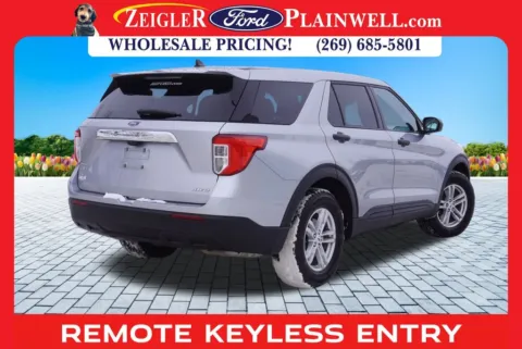 More photos of 2022 Ford Explorer at Zeigler Ford of Plainwell, MI