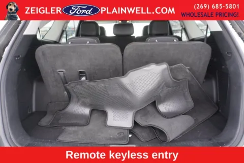 More photos of 2024 Kia Sorento S at Zeigler Ford of Plainwell, MI