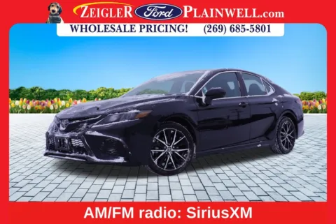 Black 2024 Toyota Camry SE for sale in Plainwell, MI