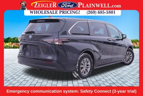More photos of 2023 Toyota Sienna XLE at Zeigler Ford of Plainwell, MI