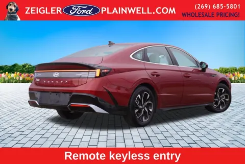 More photos of 2025 Hyundai Sonata SEL at Zeigler Ford of Plainwell, MI