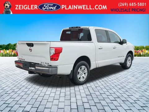 More photos of 2018 Nissan Titan at Zeigler Ford of Plainwell, MI