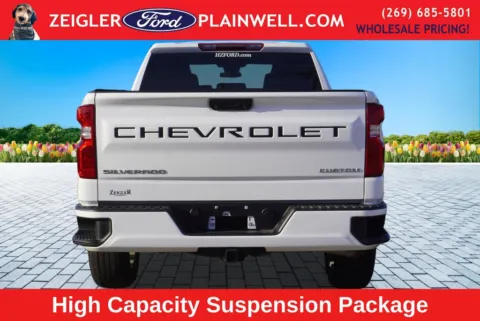 More photos of 2023 Chevrolet Silverado 1500 Custom at Zeigler Ford of Plainwell, MI