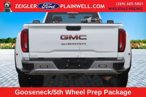 More photos of 2022 GMC Sierra 3500HD Pro at Zeigler Ford of Plainwell, MI