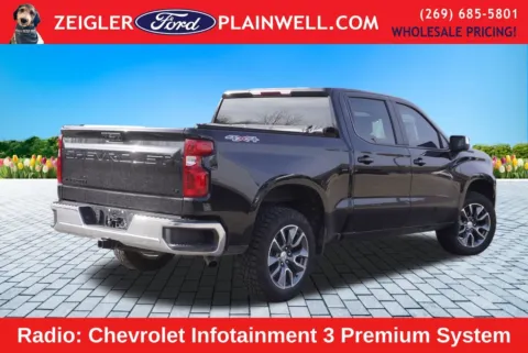 More photos of 2023 Chevrolet Silverado 1500 LT at Zeigler Ford of Plainwell, MI