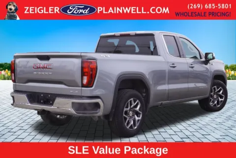 More photos of 2023 GMC Sierra 1500 SLE at Zeigler Ford of Plainwell, MI