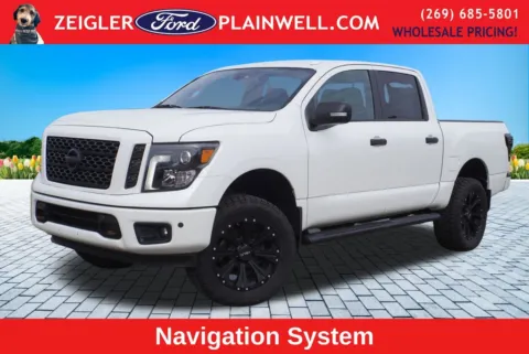 White 2018 Nissan Titan SL for sale in Plainwell, MI