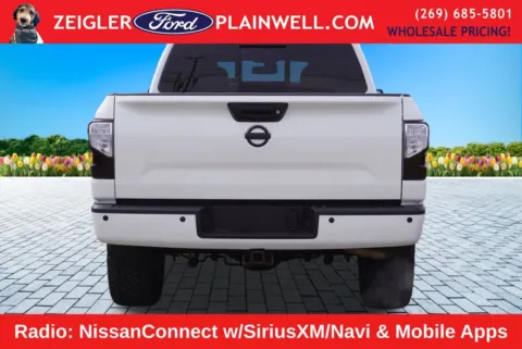 More photos of 2018 Nissan Titan SL at Zeigler Ford of Plainwell, MI