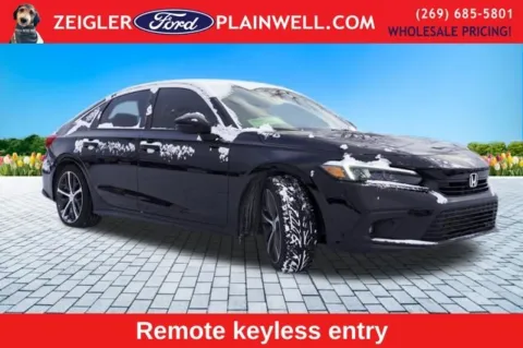 More photos of 2022 Honda Civic Touring at Zeigler Ford of Plainwell, MI