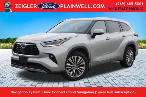 Black 2025 Toyota Highlander Hybrid Platinum for sale in Plainwell, MI