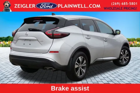More photos of 2022 Nissan Murano S at Zeigler Ford of Plainwell, MI