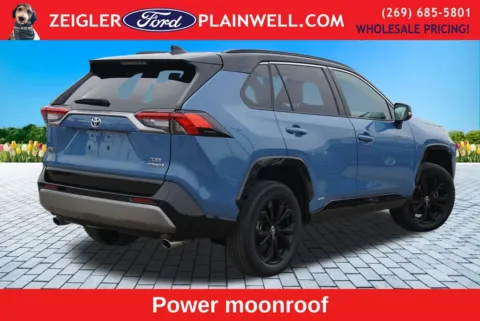 More photos of 2022 Toyota RAV4 Hybrid XSE at Zeigler Ford of Plainwell, MI